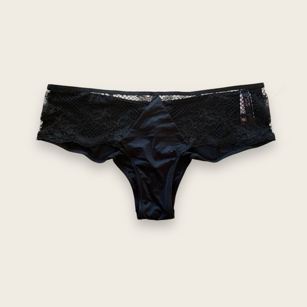 Victoria’s Secret Cheeky Panty Large New
